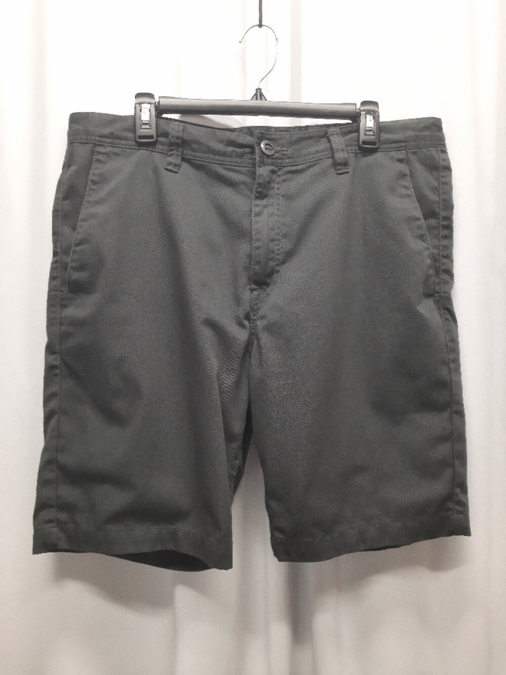 Volcom Frickin Modern Fit Chino Shorts Men's 36 Charcoal Grey Repreve Recycled